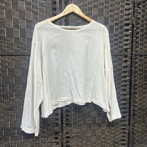 Bluefish Eggshell Colored Lightweight Lagenlook Foxy Top Size Medium